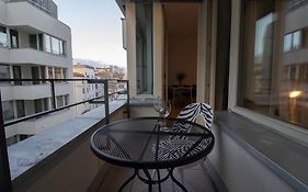 Krakovska Cr Apartments